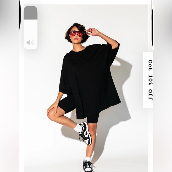 Dressed in LALA Black Oversized Tee - Picture 1 of 6